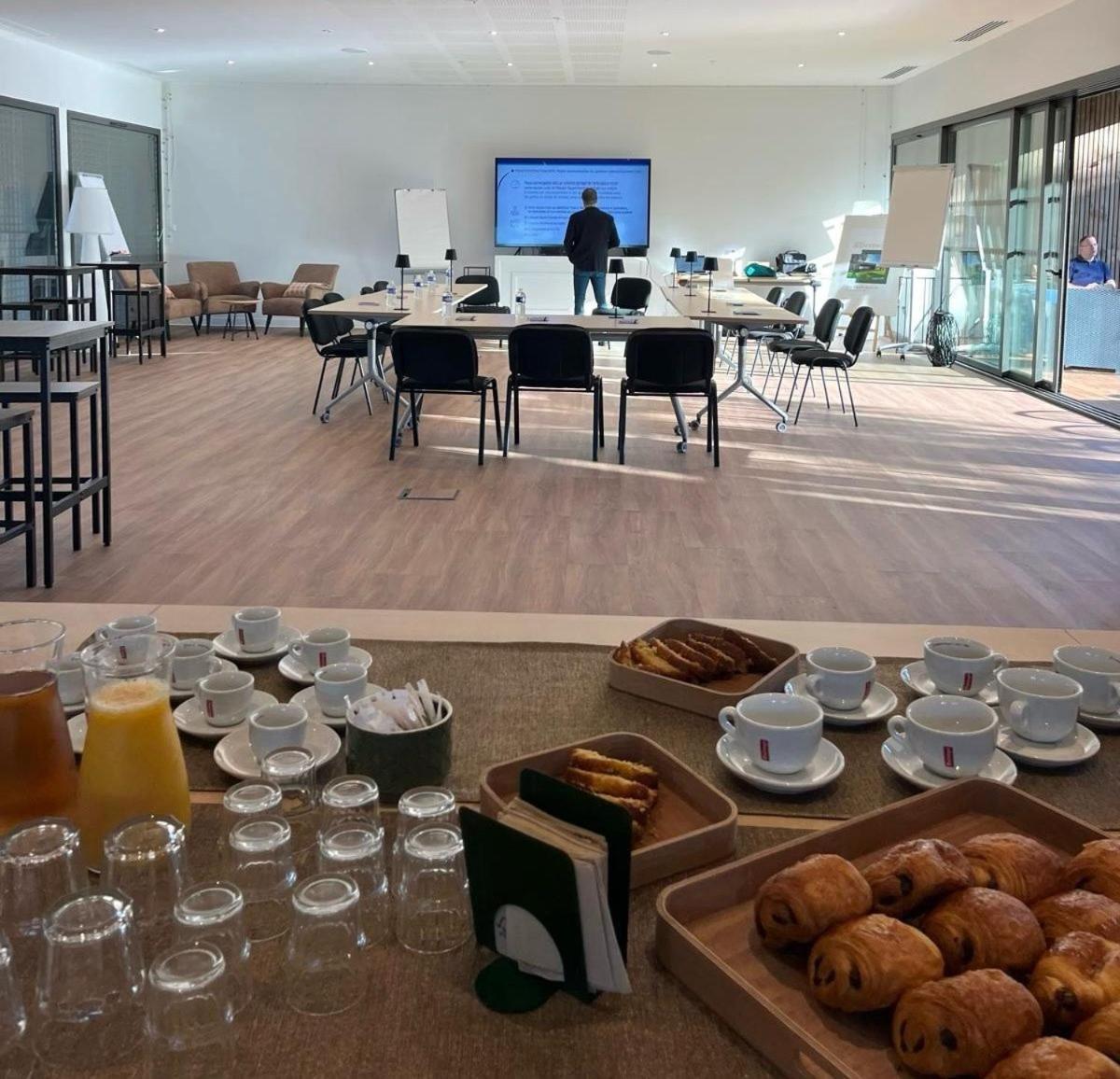 Hotel & Seminaire Le Patio Occitan - Toulouse Ouest - La Ramee Cugnaux Zewnętrze zdjęcie